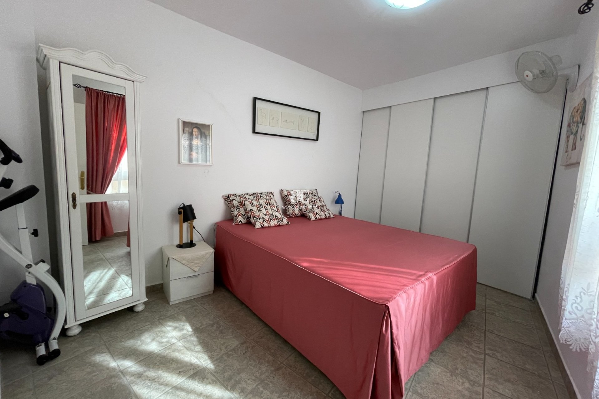 Resale - apartment -
Almoradí - Center