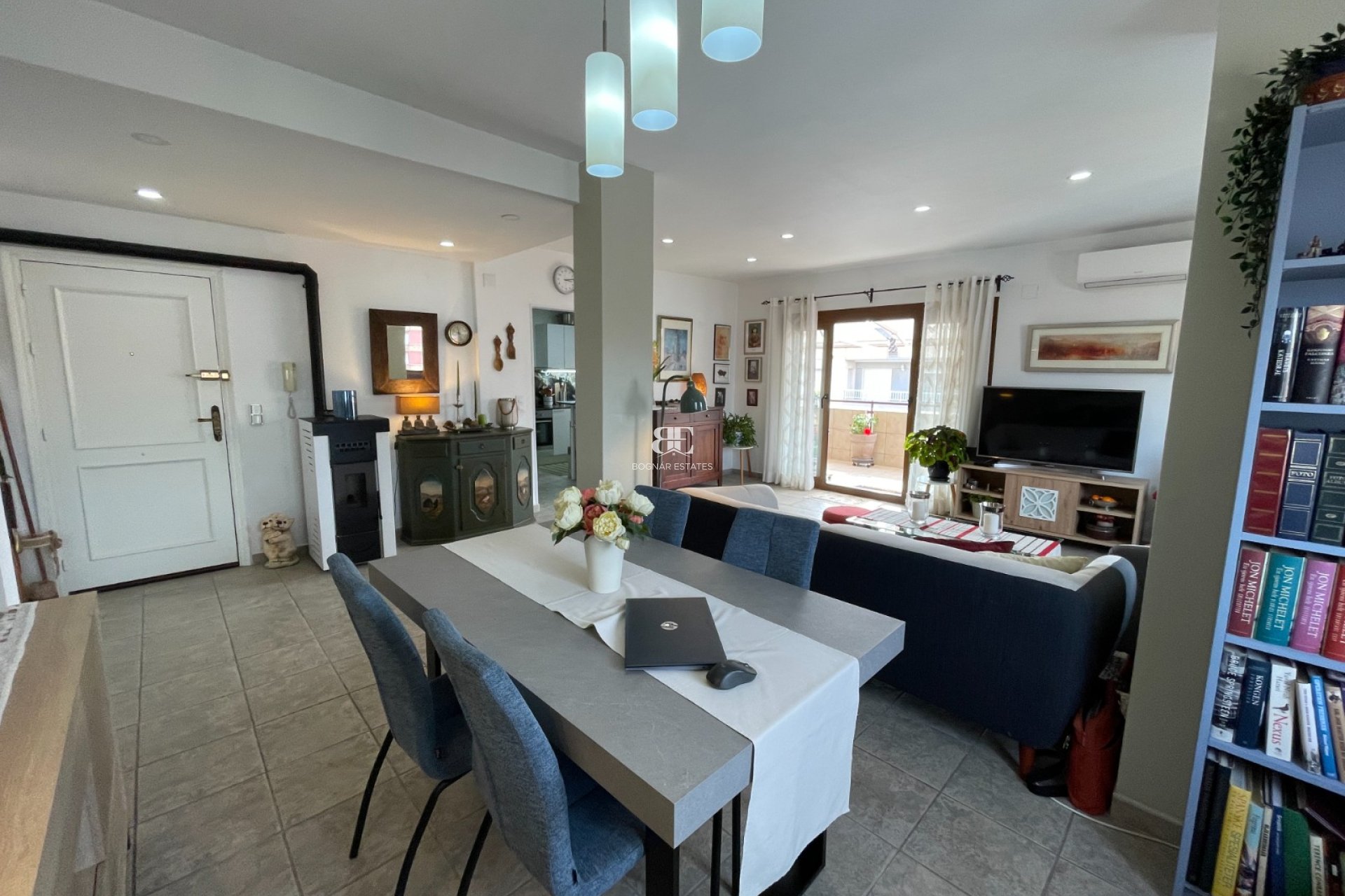 Resale - apartment -
Almoradí - Center