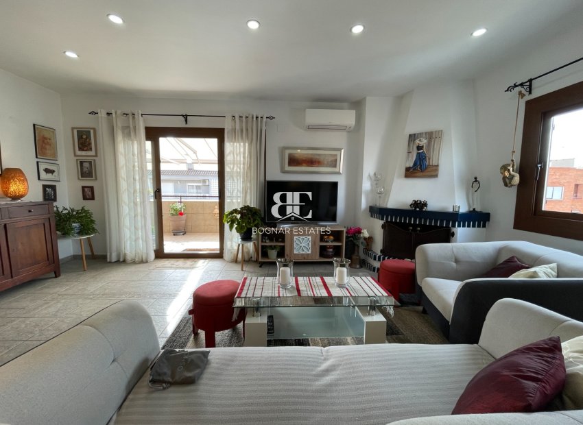 Resale - apartment -
Almoradí - Center