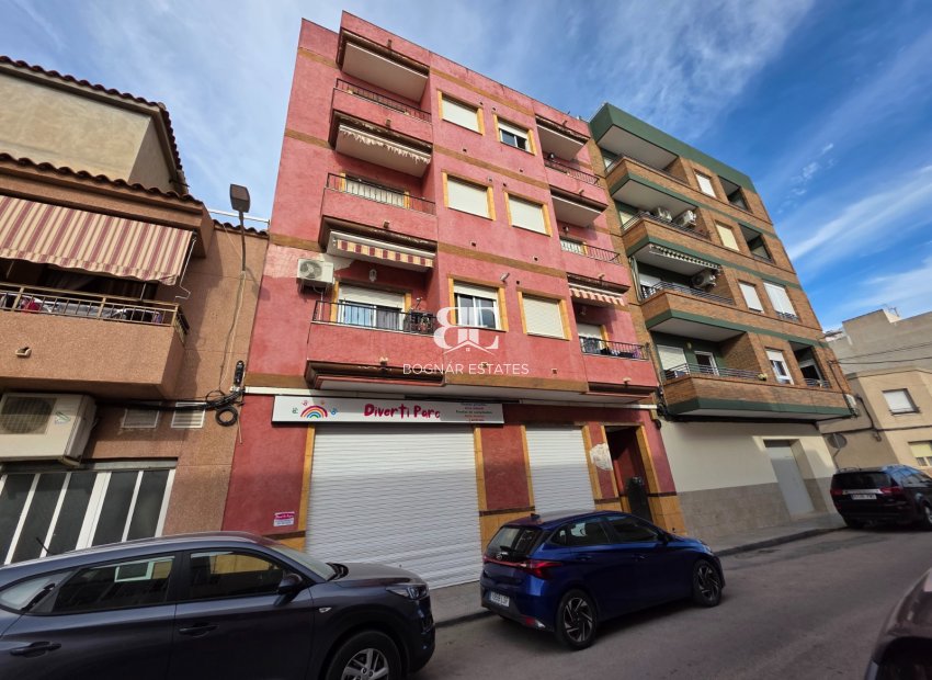 Resale - apartment -
Almoradí - Center