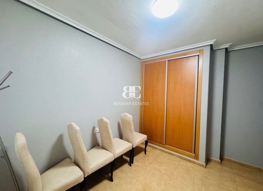 Resale - apartment -
Almoradí