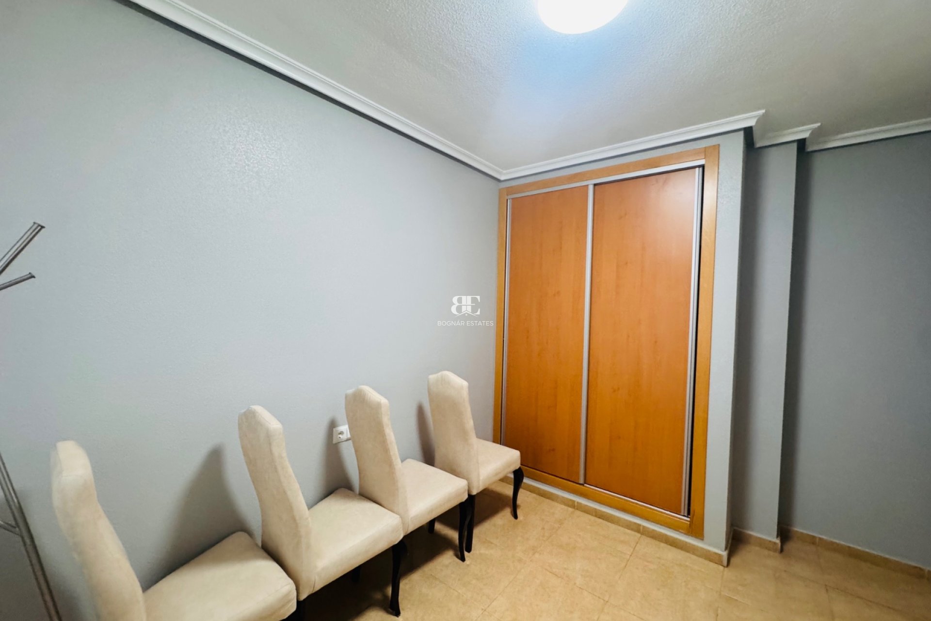 Resale - apartment -
Almoradí