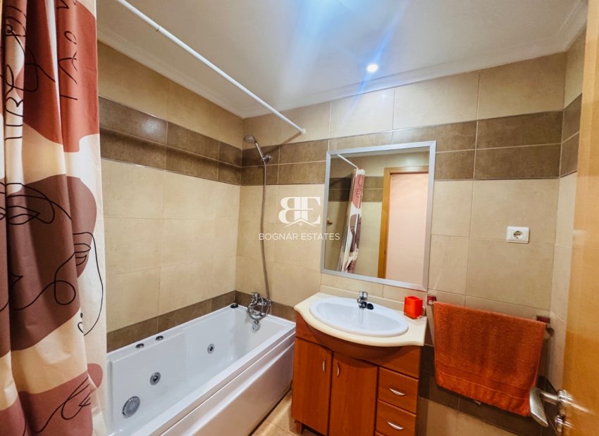 Resale - apartment -
Almoradí