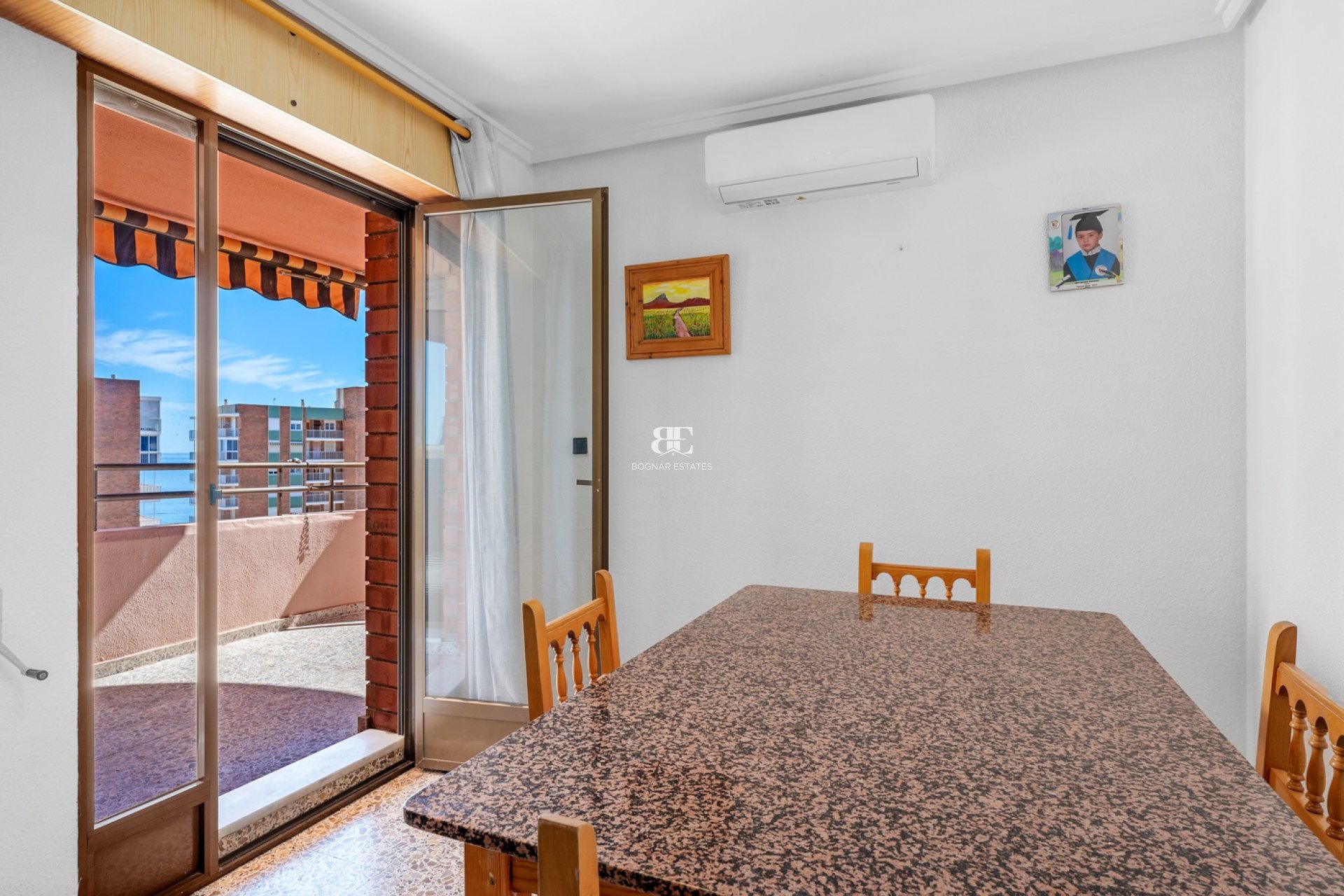 Resale - apartment -
Arenales del Sol - Segunda linea playa