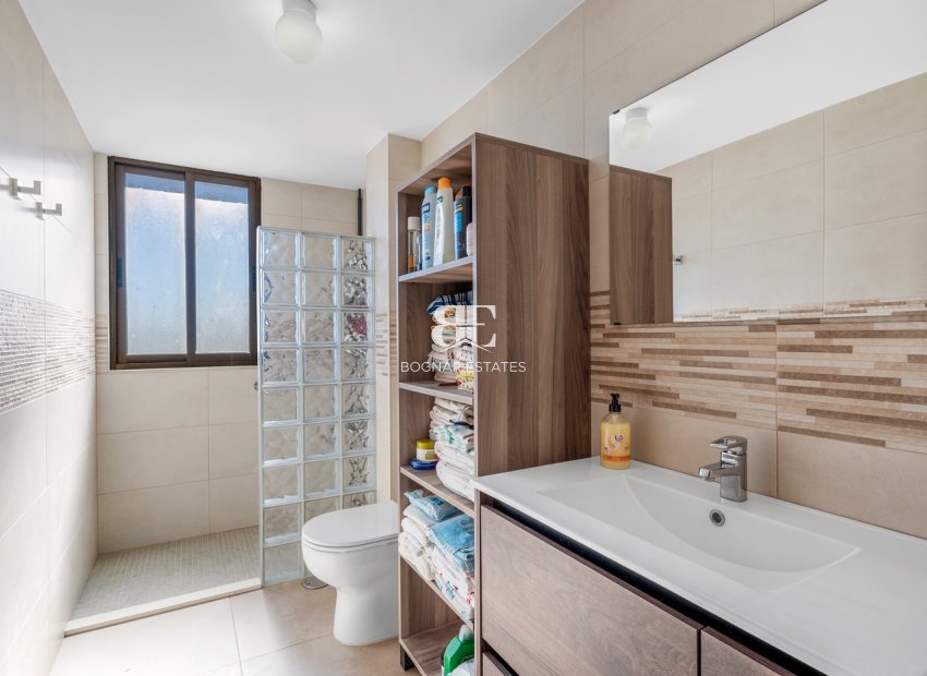 Resale - apartment -
Arenales del Sol - Segunda linea playa