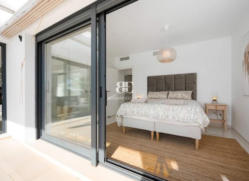 Resale - apartment -
Benahavis - Atalaya Park