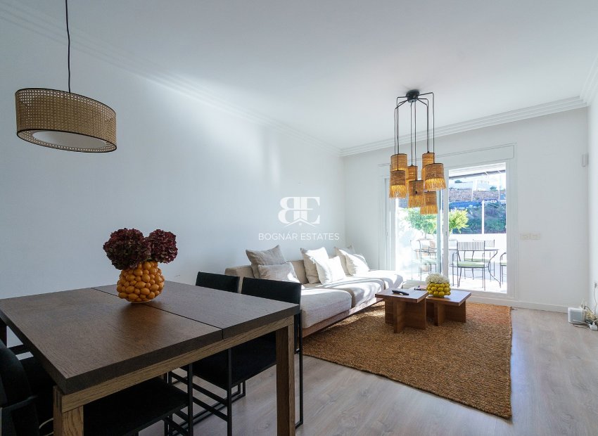 Resale - apartment -
Benahavis - La Quinta