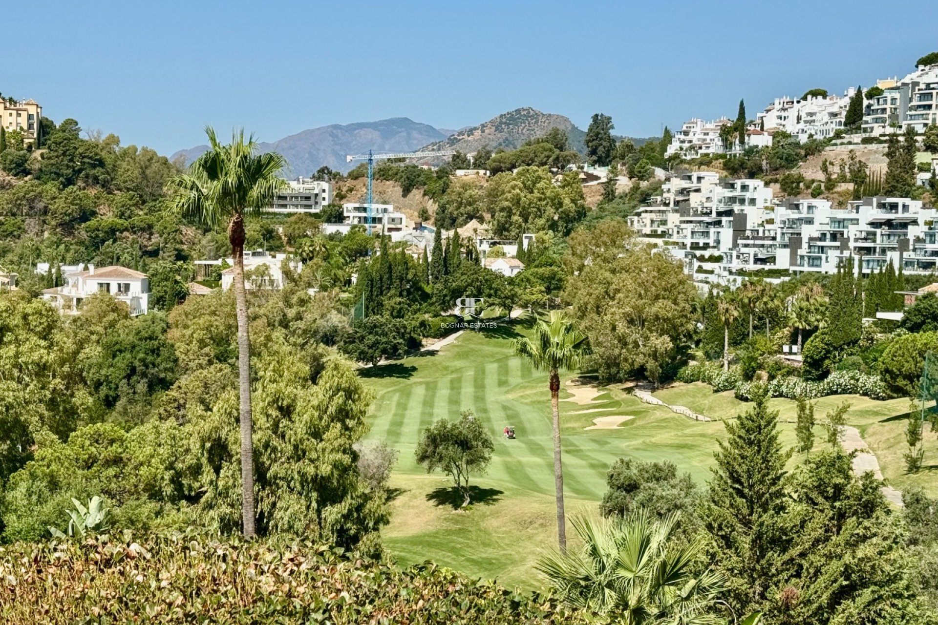 Resale - apartment -
Benahavis - La Quinta