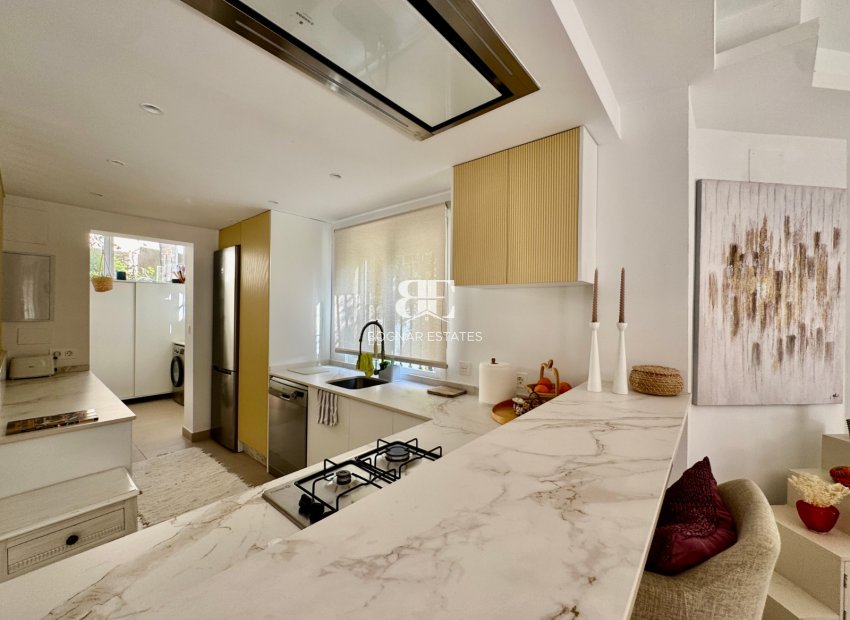 Resale - apartment -
Benahavis - La Quinta