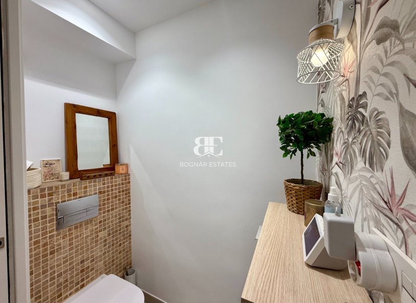 Resale - apartment -
Benahavis - La Quinta