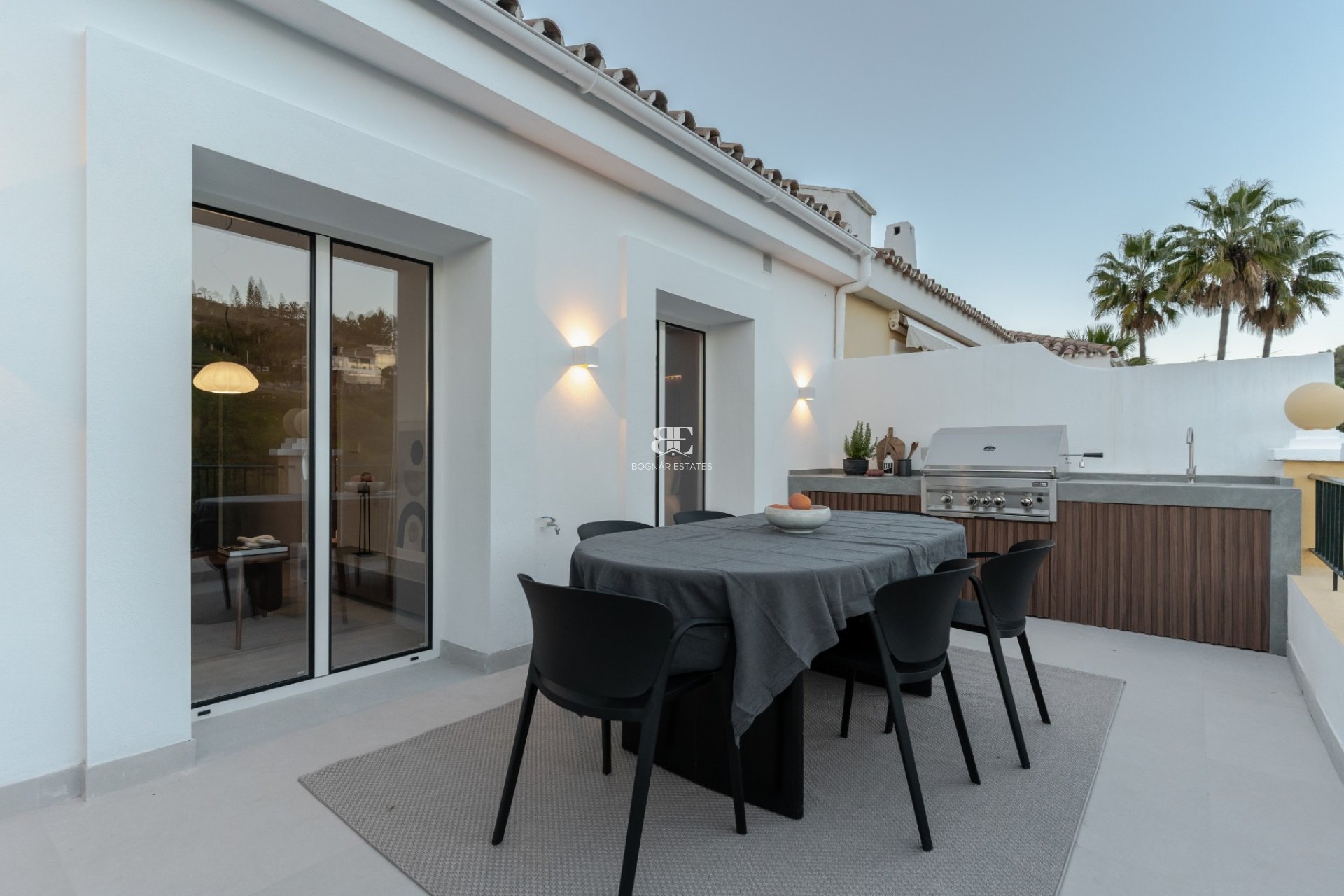 Resale - apartment -
Benahavis - La Quinta