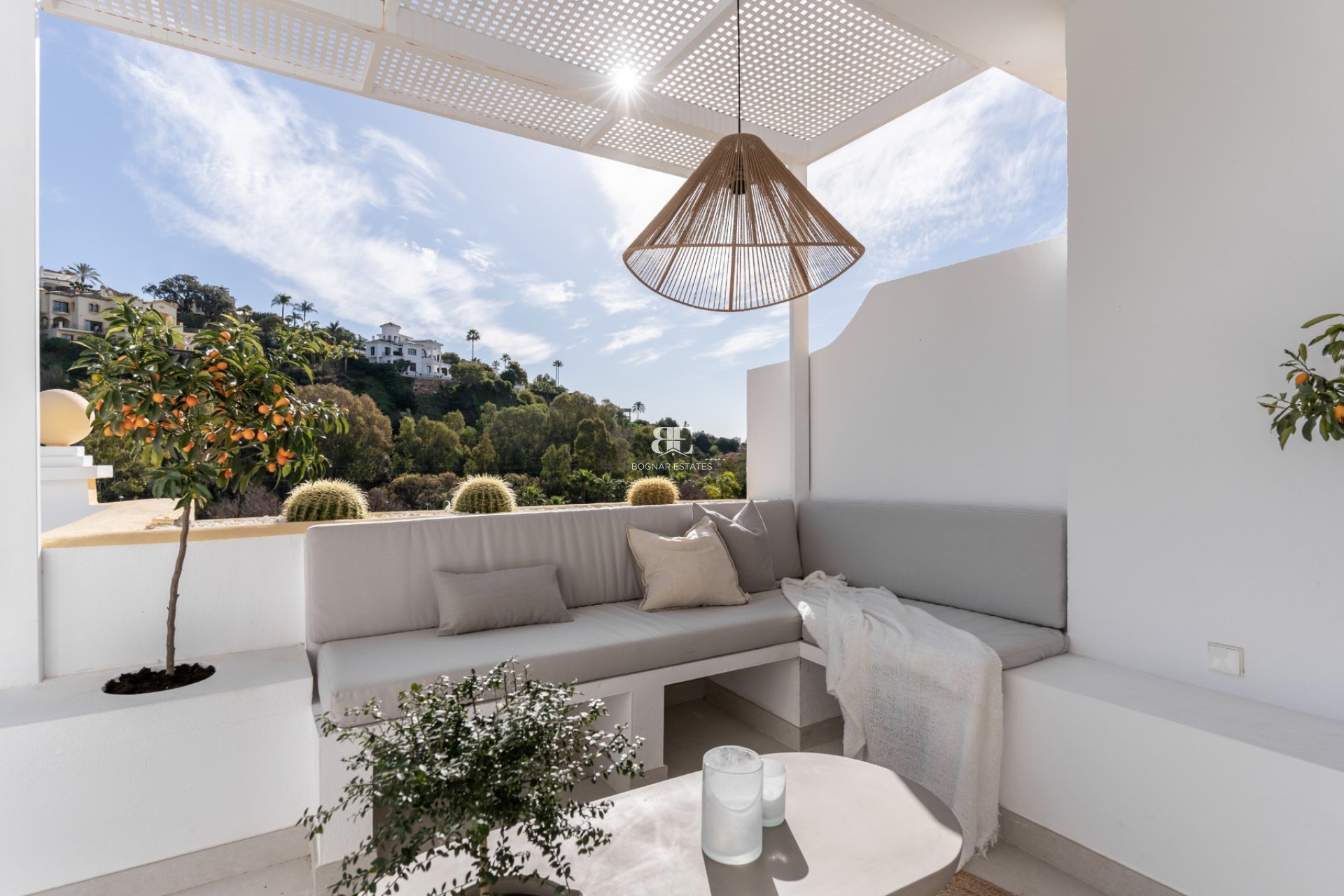 Resale - apartment -
Benahavis - La Quinta
