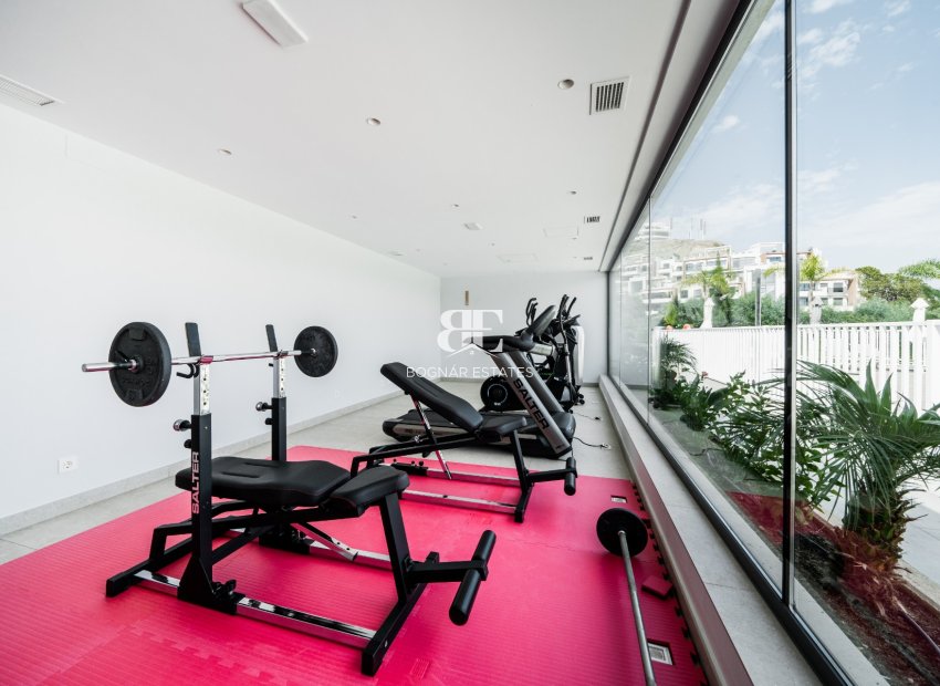Resale - apartment -
Benahavis - La Quinta