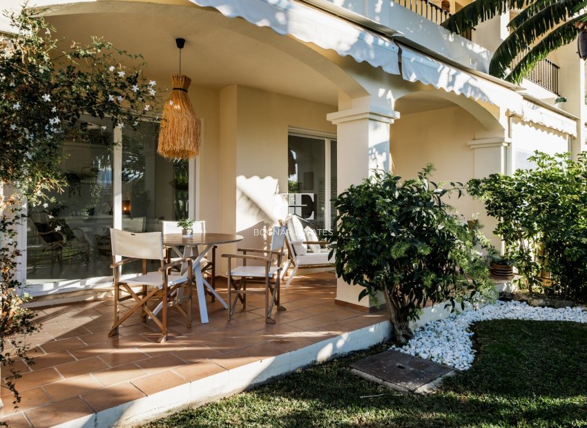 Resale - apartment -
Benahavis - La Quinta