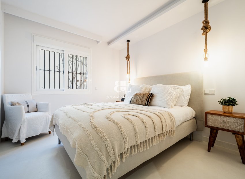 Resale - apartment -
Benahavis - La Quinta