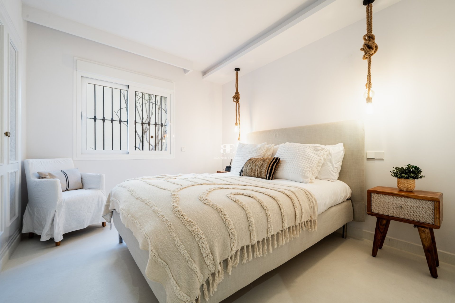 Resale - apartment -
Benahavis - La Quinta