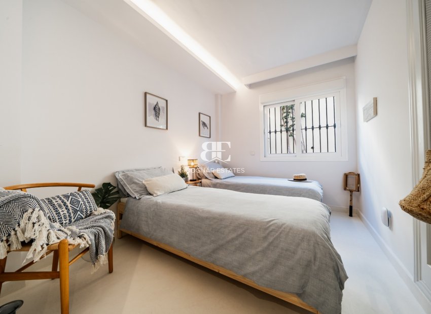 Resale - apartment -
Benahavis - La Quinta