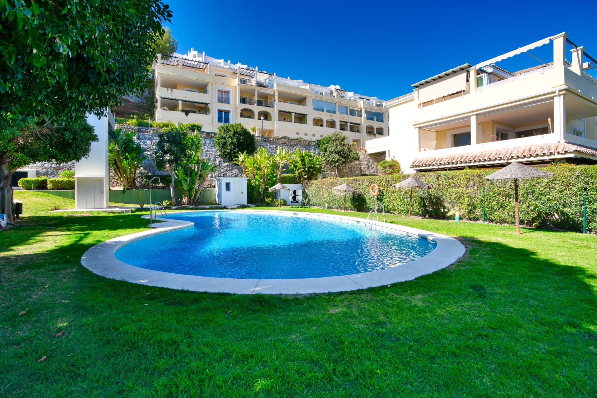 Resale - apartment -
Benahavis - La Quinta