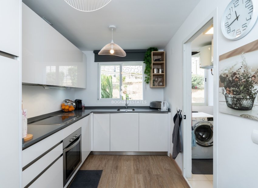Resale - apartment -
Benahavis - La Quinta