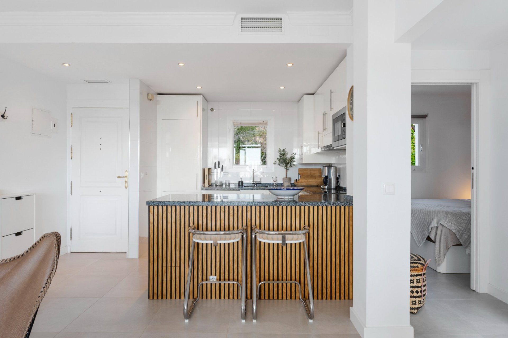 Resale - apartment -
Benahavis - La Quinta