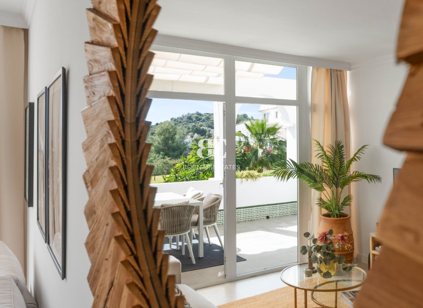 Resale - apartment -
Benahavis - La Quinta
