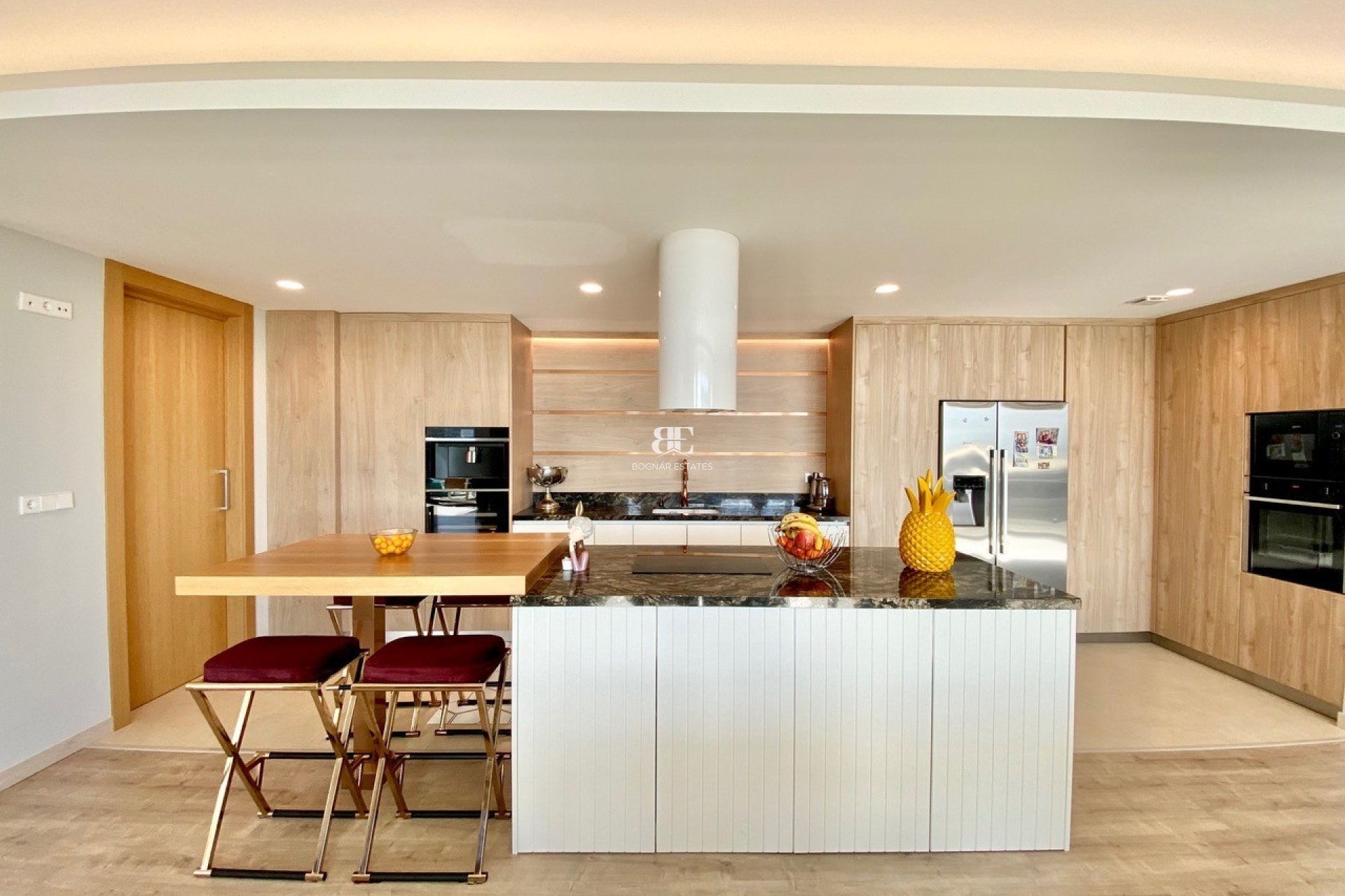 Resale - apartment -
Benahavis - La Quinta