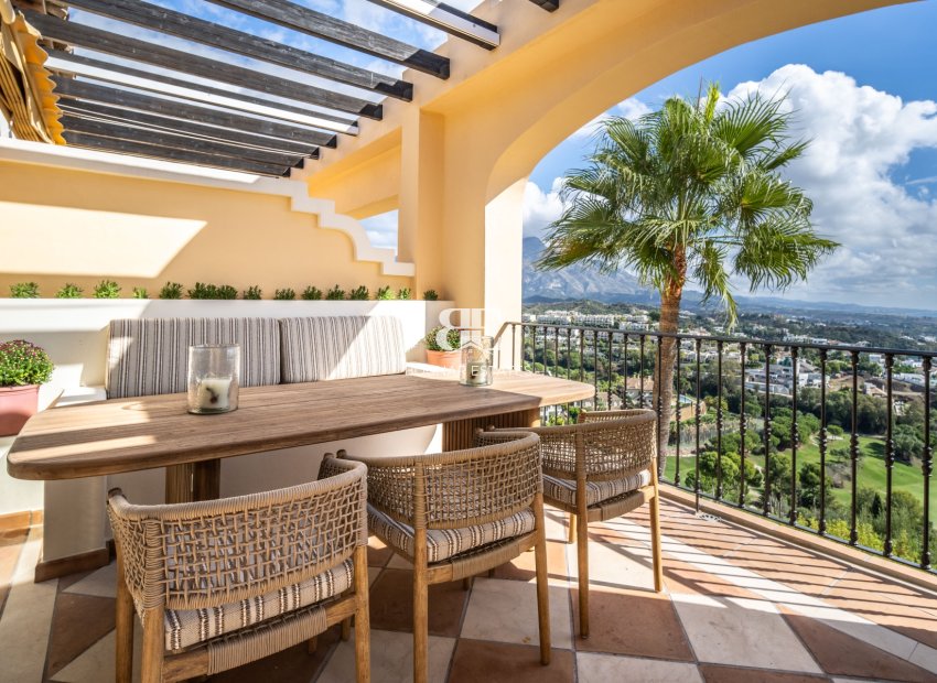 Resale - apartment -
Benahavis - La Quinta
