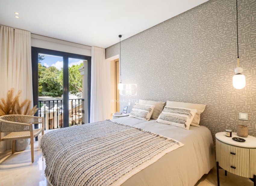Resale - apartment -
Benahavis - La Quinta