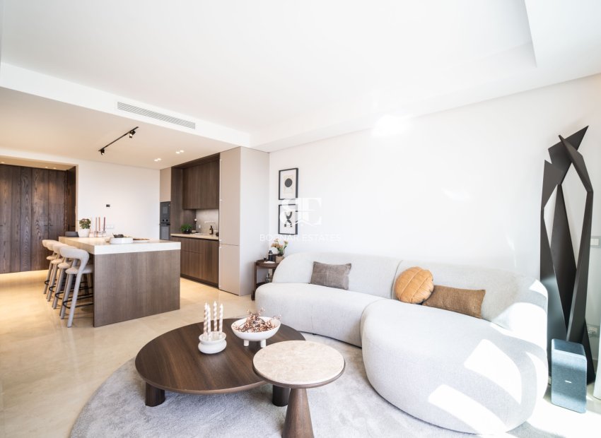 Resale - apartment -
Benahavis - La Quinta
