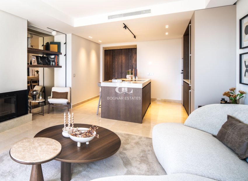 Resale - apartment -
Benahavis - La Quinta