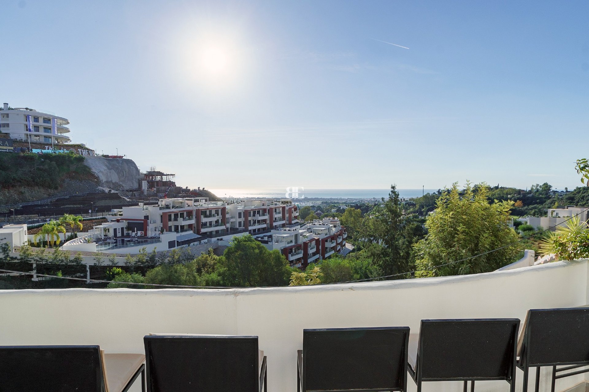 Resale - apartment -
Benahavis - La Quinta
