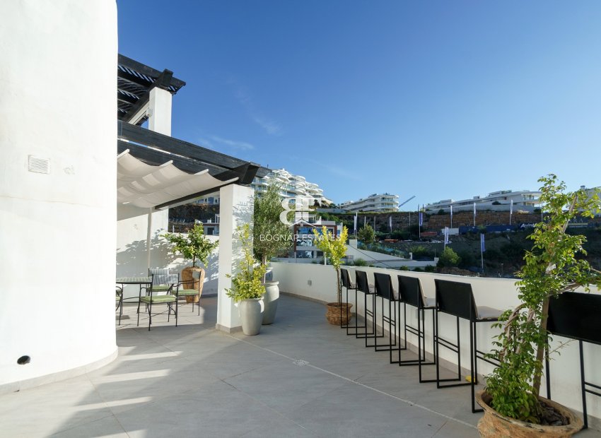 Resale - apartment -
Benahavis - La Quinta