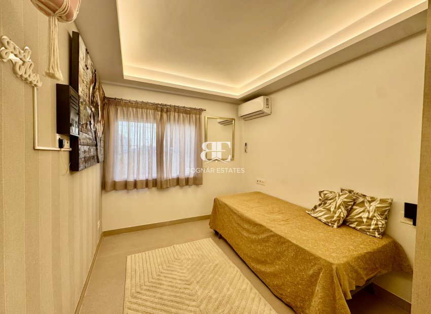 Resale - apartment -
Benahavis - La Quinta