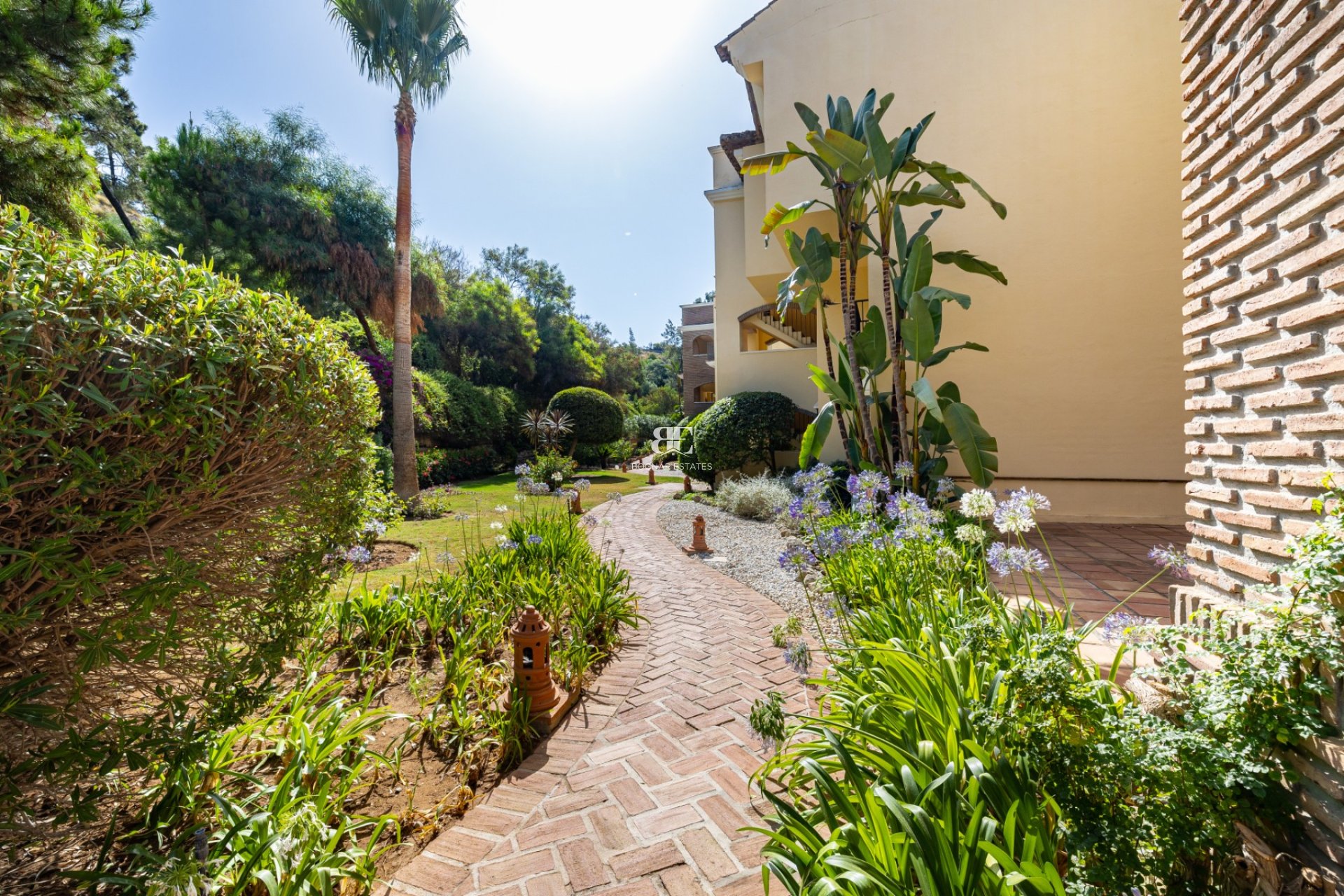 Resale - apartment -
Benahavis - Los Arqueros