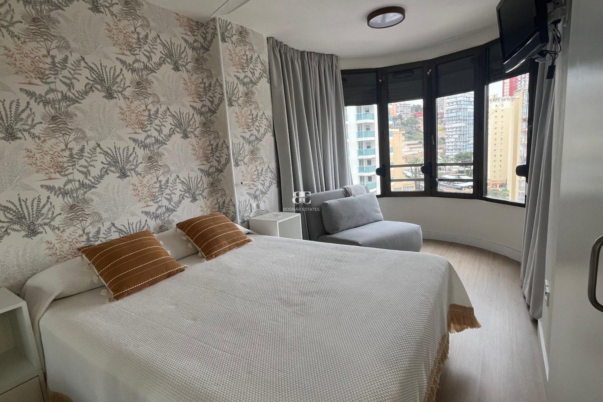 Resale - apartment -
Benidorm - Levante