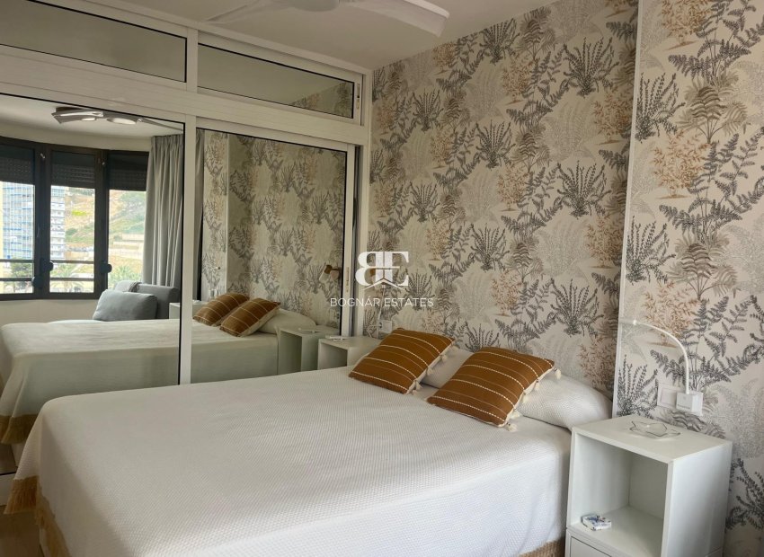 Resale - apartment -
Benidorm - Levante