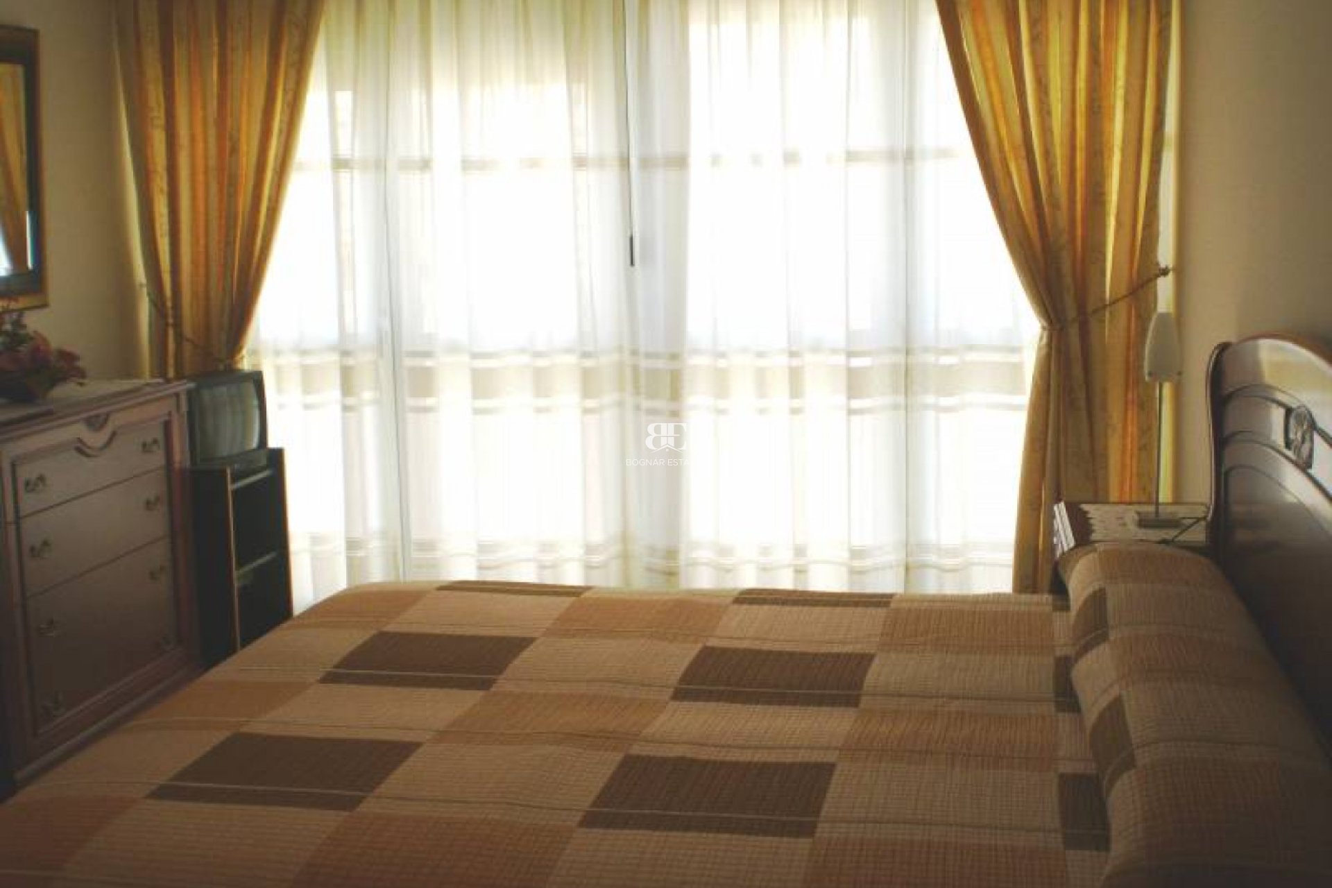 Resale - apartment -
Benidorm - Levante