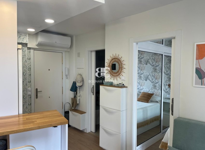 Resale - apartment -
Benidorm - Levante