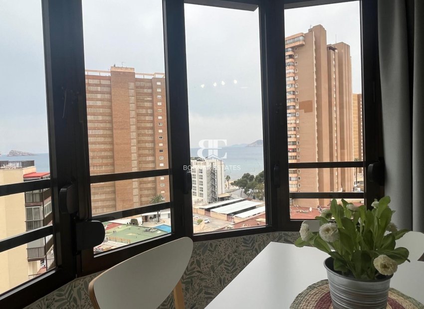 Resale - apartment -
Benidorm - Levante