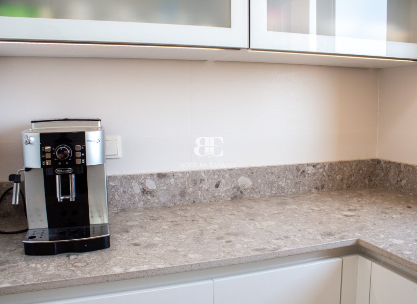 Resale - apartment -
Benidorm - Levante