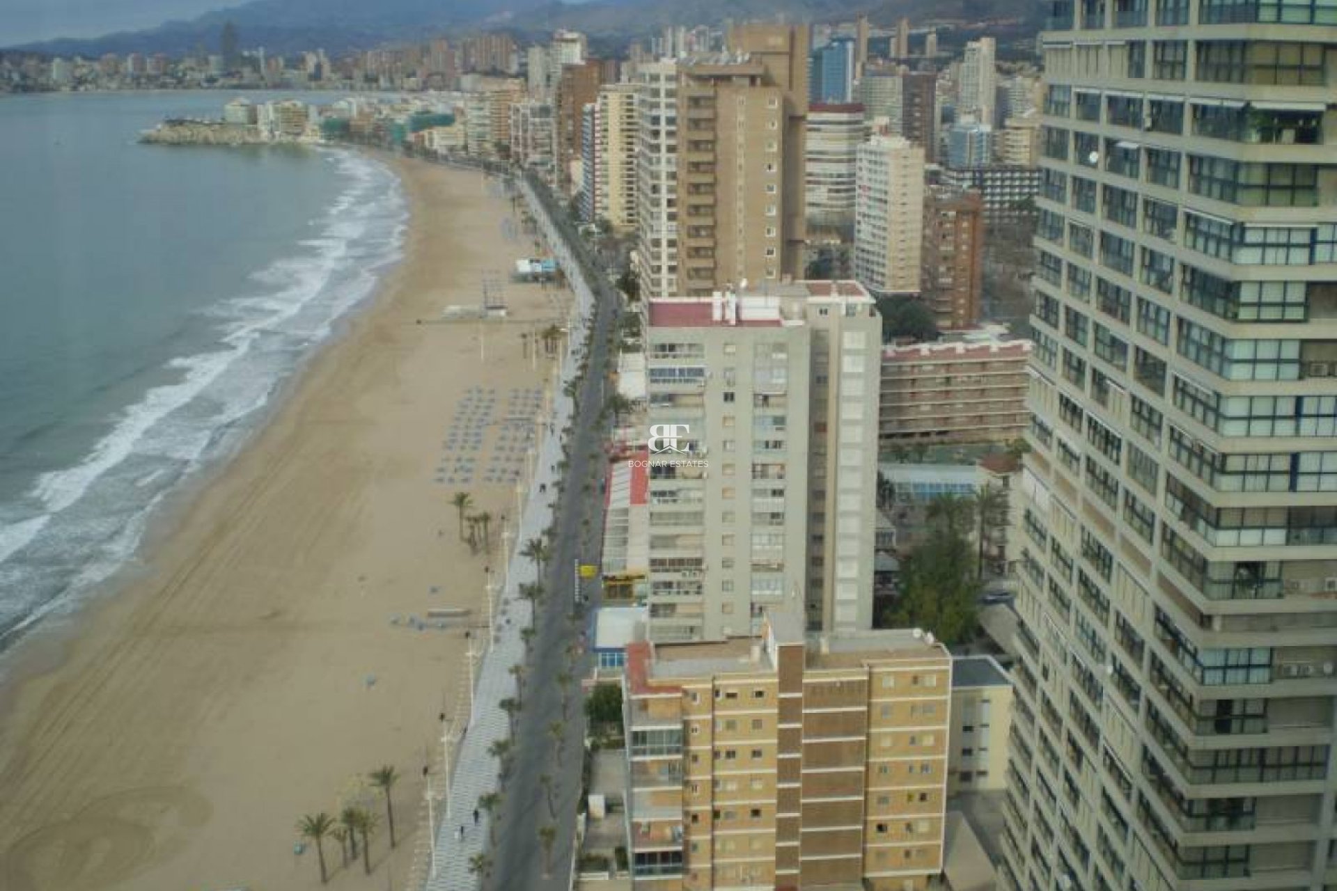 Resale - apartment -
Benidorm - Levante