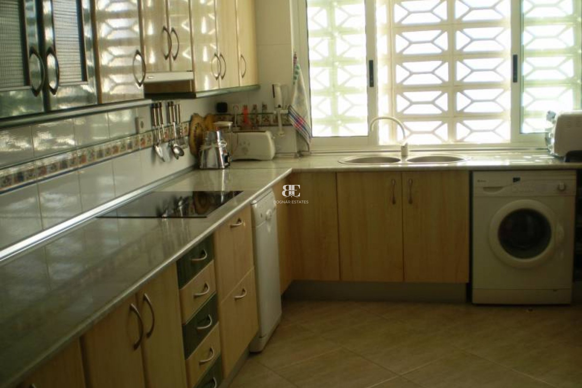 Resale - apartment -
Benidorm - Levante