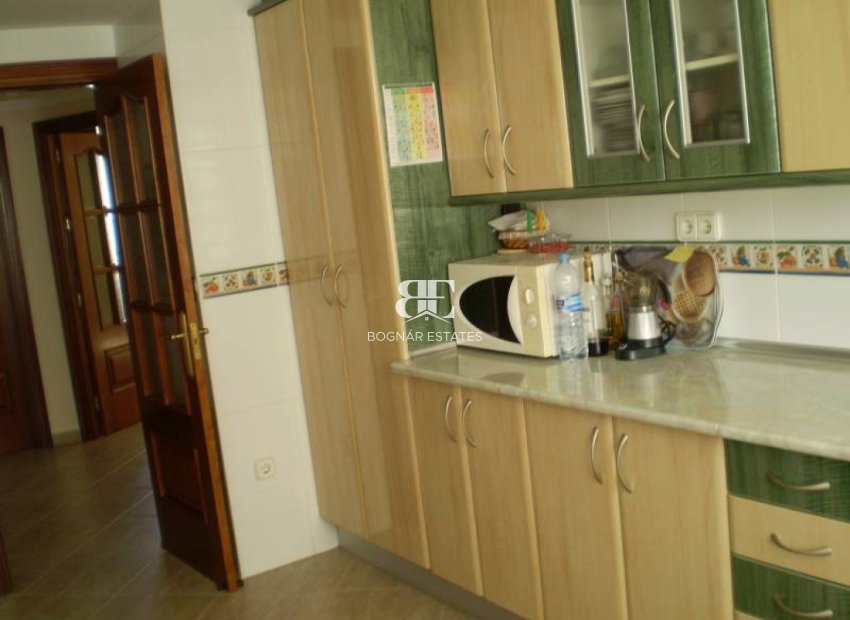 Resale - apartment -
Benidorm - Levante