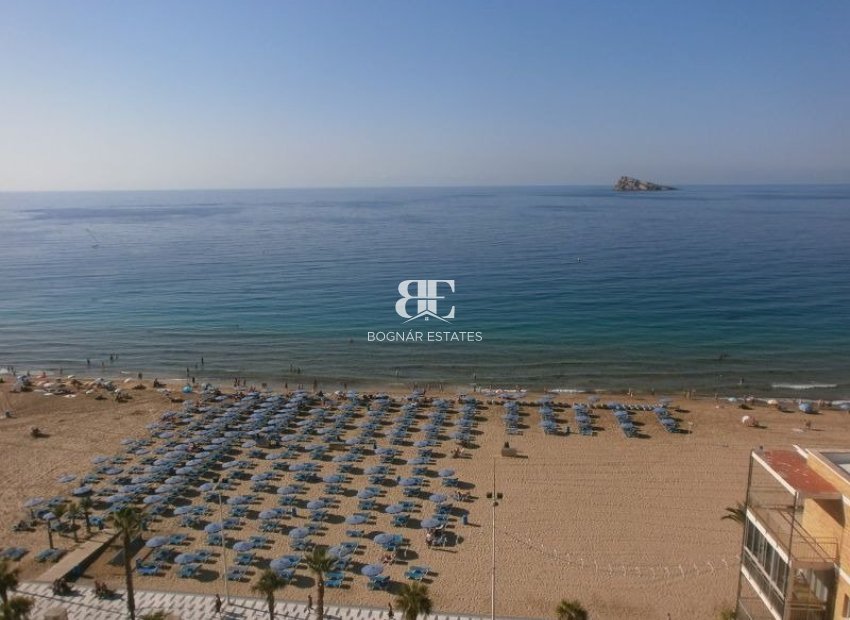 Resale - apartment -
Benidorm - Levante