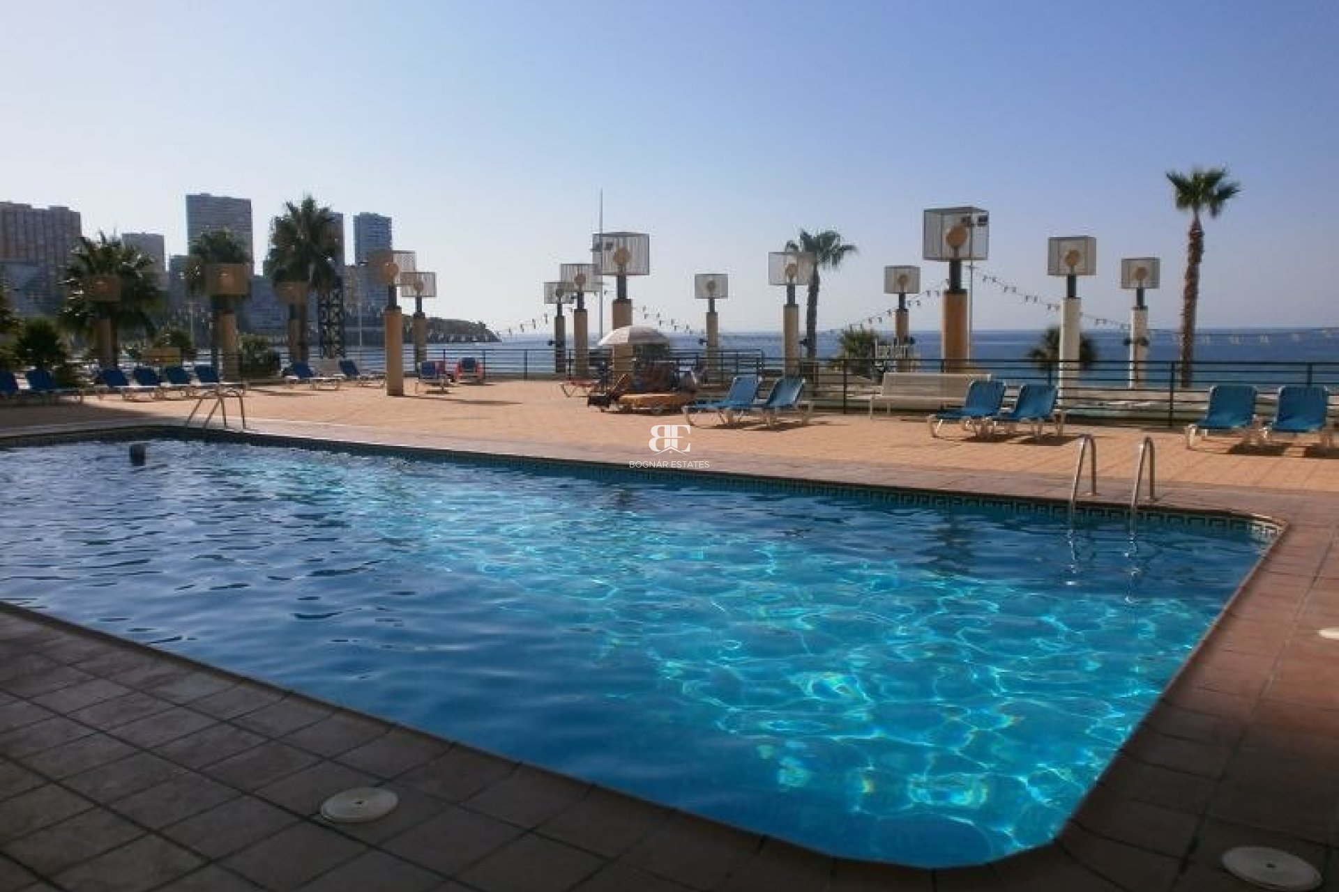 Resale - apartment -
Benidorm - Levante