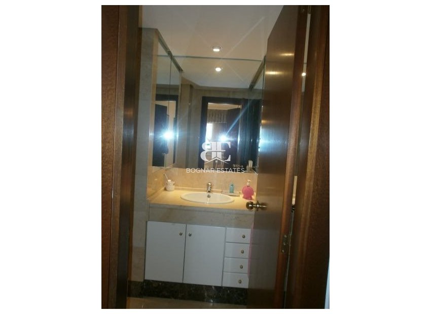Resale - apartment -
Benidorm - Levante