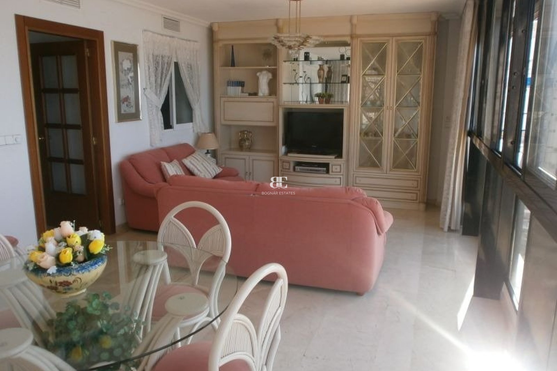 Resale - apartment -
Benidorm - Levante