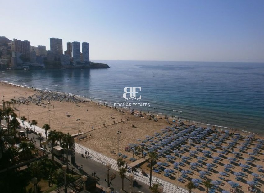 Resale - apartment -
Benidorm - Levante