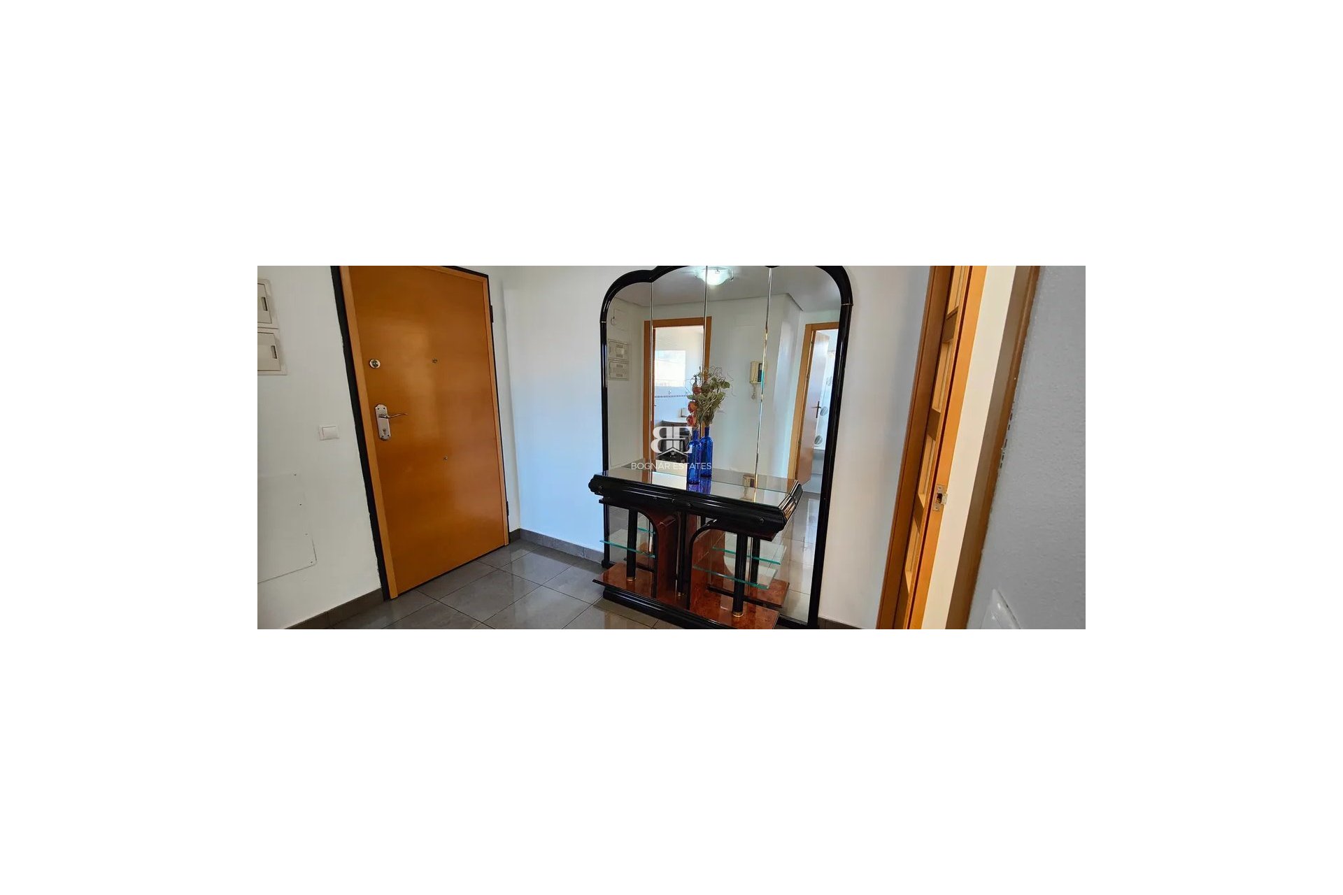 Resale - apartment -
Benidorm - Levante
