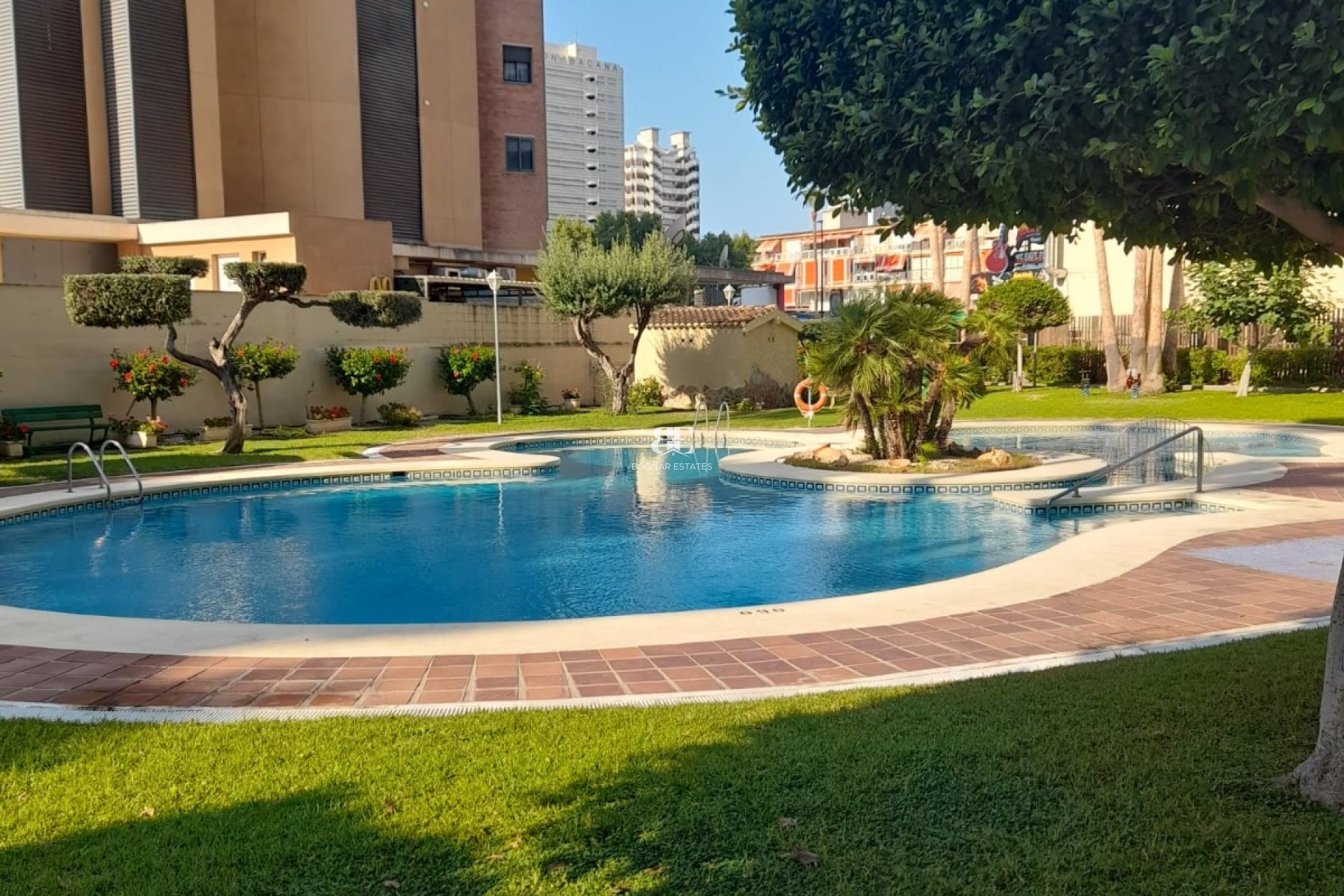 Resale - apartment -
Benidorm - Levante